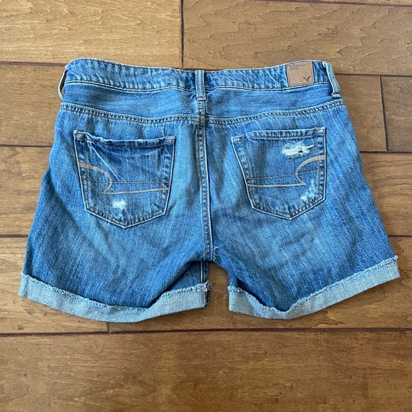 3 for $30 American Eagle soft mid length mid rise jean shorts - Picture 2 of 3